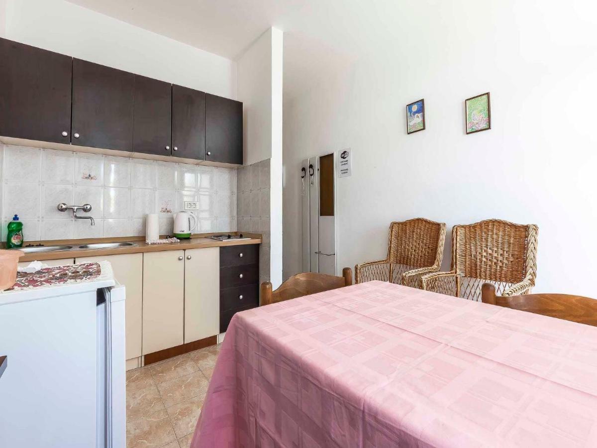 Mira Apartment Porec Bagian luar foto