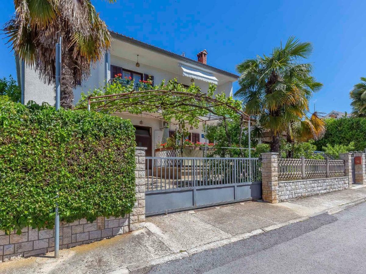 Mira Apartment Porec Bagian luar foto