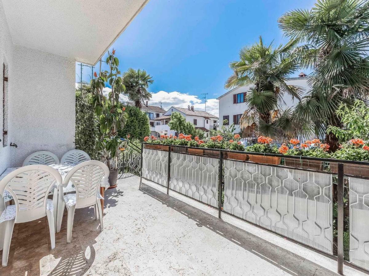 Mira Apartment Porec Bagian luar foto